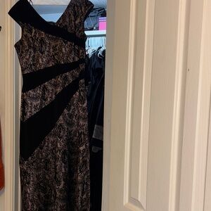 Elegant Black and Cream Lace Dress